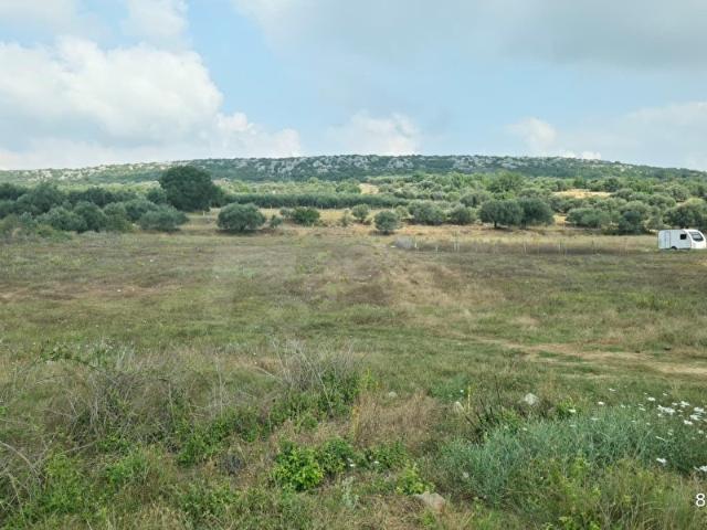 ŞAHMERAN 'DAN İBRİŞİM MAH. SATILIK 3800 m VİLLALIK ARSA