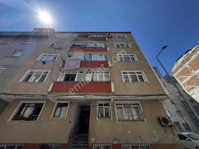 Ahmet Yesevi Cadde Yakını Geniş Arakat Daire