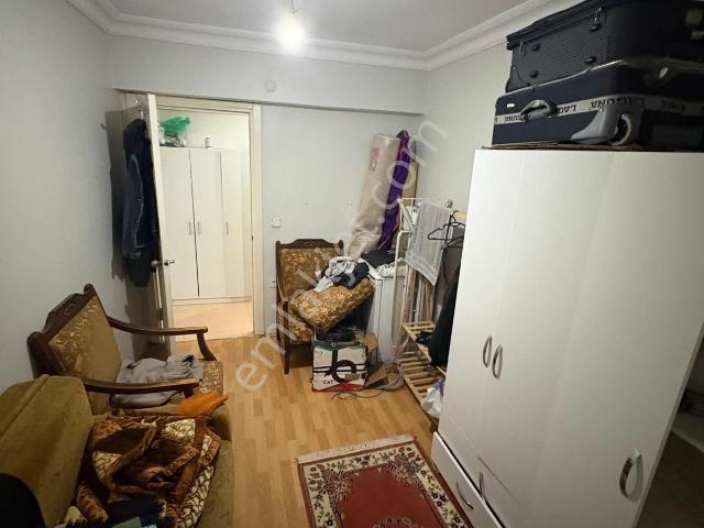 Ahmet Yesevi Mah'de Merkezi Konumda Geniş 2+1 Satılık Daire