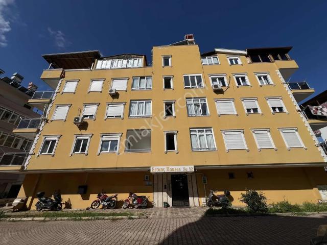 Ahatlı Ana Cadde Üzeri Kiralık 2+1 Ayrı Mutfaklı Daire