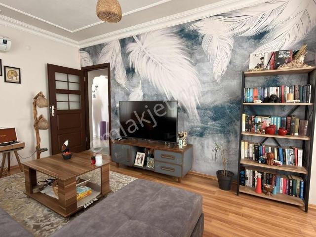Ahatlı Mahallesinde Kiralık 2+1 Full Eşyalı Daire