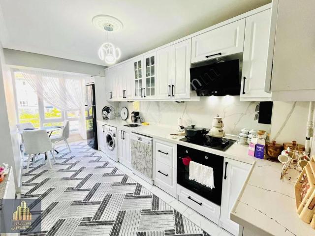 Şahapgürler Cadde Dibinde Katta Full Yapılı Masrafsız 3+1 Daire