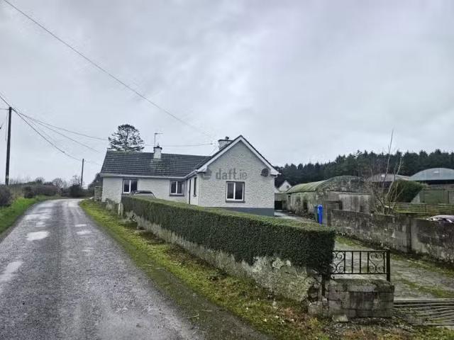 Aharney, Tullamore, Co. Offaly is for rent