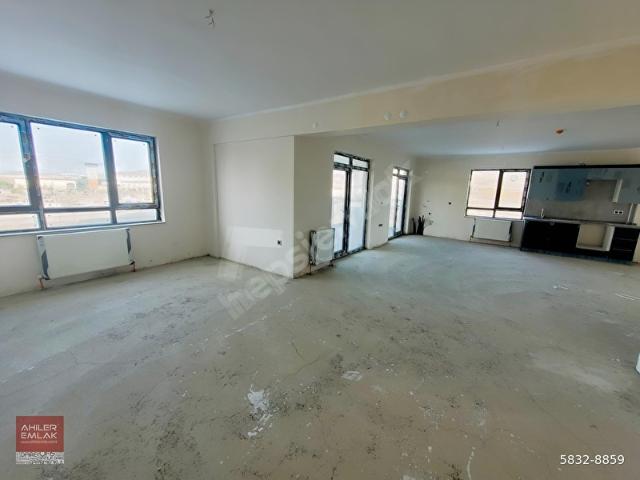 AHİLER'DEN YOZGAT BULVARI ÜZERİNDE MERKEZİ KONUMDA 90 m2 OFİS.