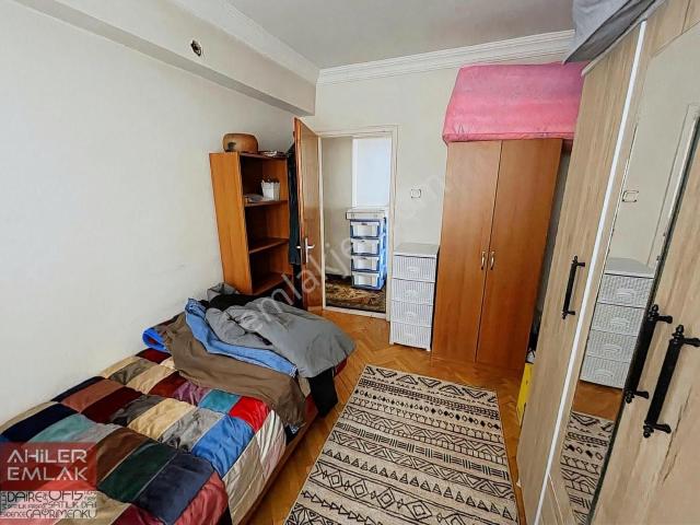 Ahiler'den Bağcı Caddesi Üzernde Asansörlü 5 Oda 1 Salon Dubleks