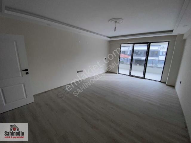 Şahinoğlu Emlakdan Tuna Mercan Sitesinde 3+1 Kiralık Daire