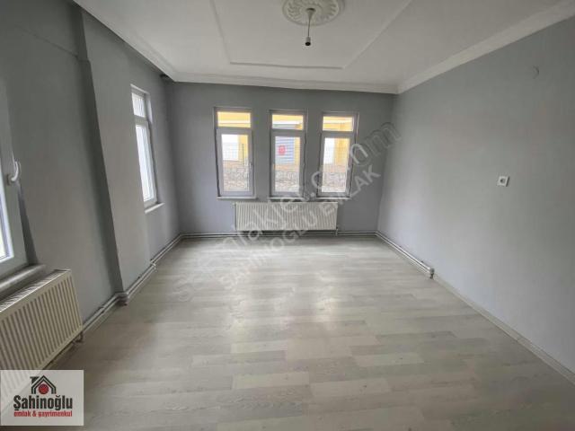 Şahinoğlu Emlakdan Huzur Evi Mevkinde Kiralık 3+1 Daire