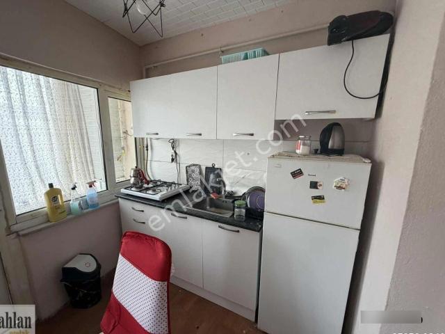 Şahlan Emlaktan Çarşı İçerisinde Kiralık Eşyalı Daire