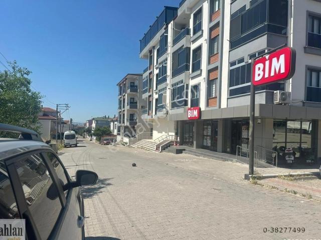 Şahlan Emlaktan Kurumsal Kiracılı 571m2 Yeni Bina Satılık Dükkan