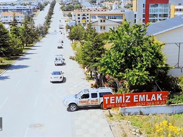 Ahlatlıbel Öysekentte Köşe Başı & Park Cepheli