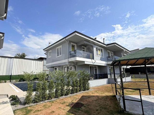 AİRPORT EMLAKTAN BAHÇELİEVLERDE HAVUZLU SİTEDE 1+1 SATILIK DAİRE