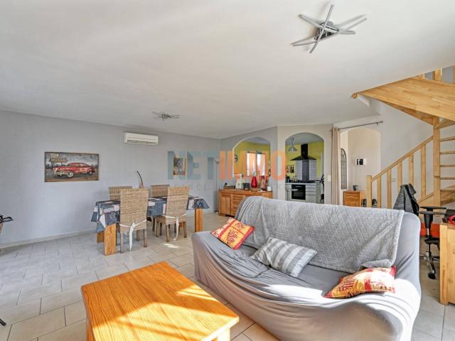 AIMARGUES Villa F4 100 m2 + garage 27 m2