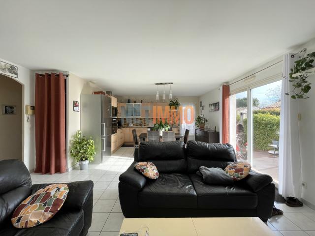 AIMARGUES Villa F5 90m2 garage piscine