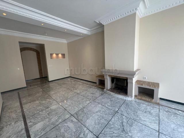 Aïn Diab – Location appartement VIDE 3 CH