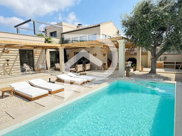 Aigues Mortes MAISON 3 CHAMBRES 171M² GARAGE PISCINE