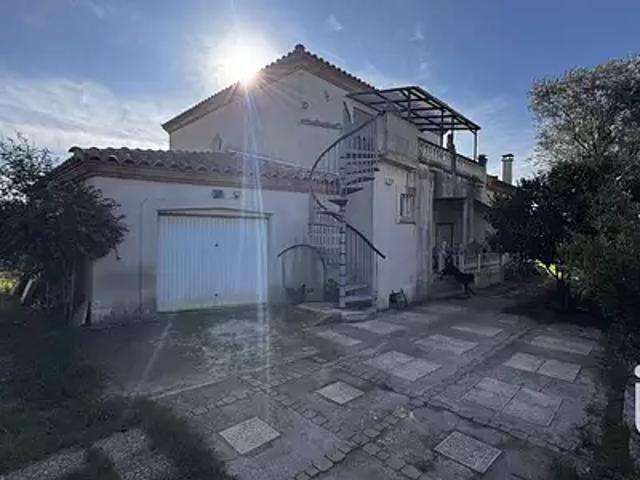 Aigues Mortes 30220 Achat / Vente maison 6 pièces t6 piscine terrasse