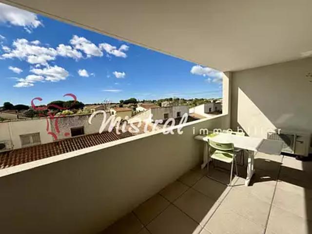 Aigues Mortes 30220 Achat / Vente appartement 2 pièces t2 au dernier étage