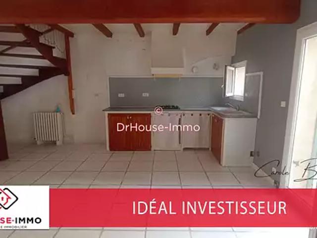 Aigues Mortes 30220 Achat / Vente immeuble au dernier étage terrasse