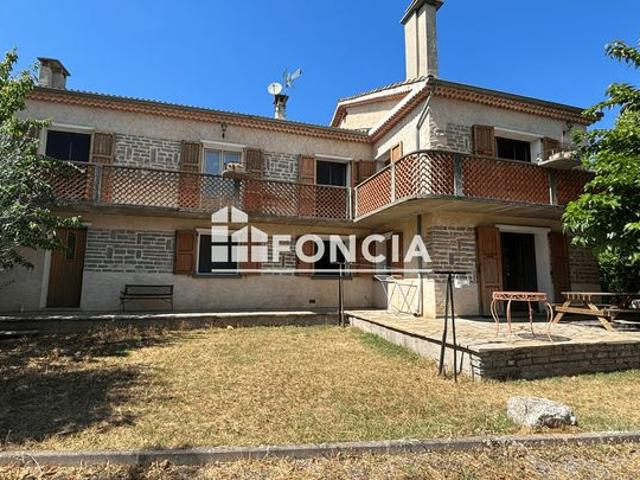 Aiglun, Maison avec 2 appartements garage et 4136m2 de terrain
