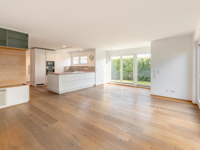 AIGNER Exklusives Wohnen in Solln – Moderne Doppelhaushälfte in Toplage