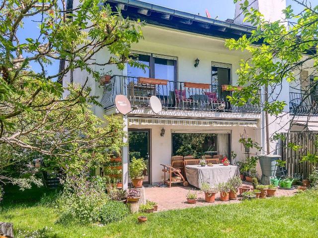 AIGNER Perfekt geschnittene DHH mit viel Platz in Vaterstetten