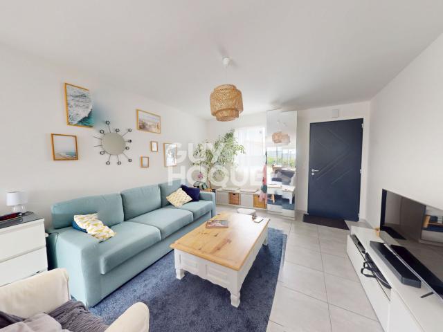AIGREFEUILLE SUR MAINE: maison T4 90 m² en location