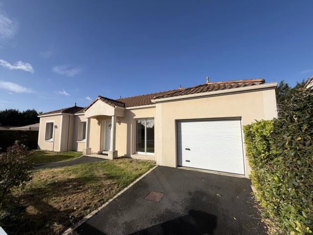 AIGREFEUILLE sur MAINE plain pied 134 m2 dans bel environnement