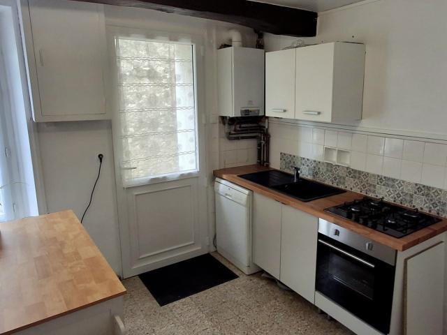 Aillant sur Tholon Location Appartement 89