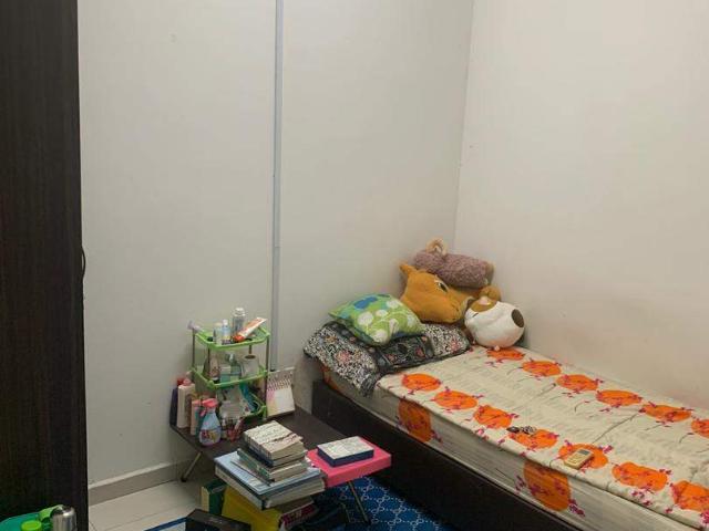 Air Cond Mid Room, South City Academia block A, walking distance to Mrt, near UPM & Apu