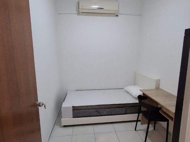 Air cond Single Room Avenue Crest, Shah Alam, Batu 3, Sek 22. Near Glenmarie. 24 HOUR SECURITY, Nearby have Giant, Tesco