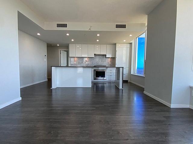 Air conditioned 2 bed & 2 bath Aldynne On The Park Condo Unit