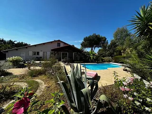 Aire sur l'Adour 40800 Achat / Vente maison 5 pièces t5 piscine jardin