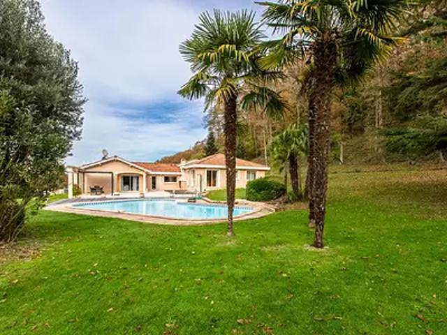 Aire sur l'Adour 40800 Achat / Vente maison 8 pièces t8 au dernier étage piscine