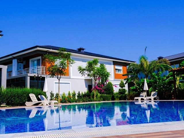 AIRPORT EMLAK'TAN DALAMAN'IN EN ELİT SİTESİNDE 2+1 VİLLA