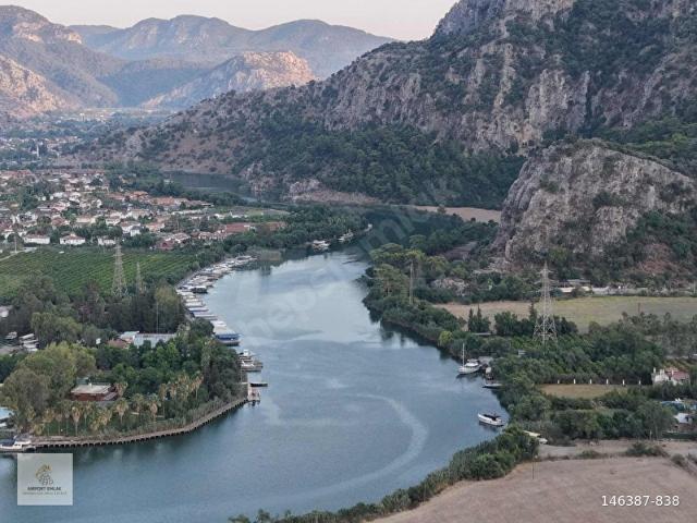 Airport Emlaktan Dalyan Merkeze yakın konumda Arazi