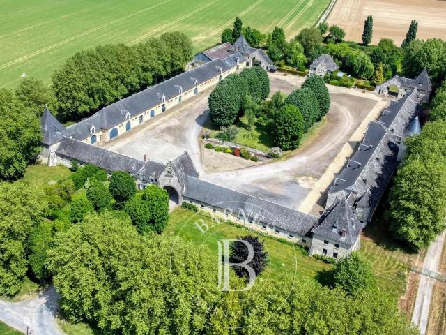 Aisne 02 Corps de ferme 382m² Saint Quentin