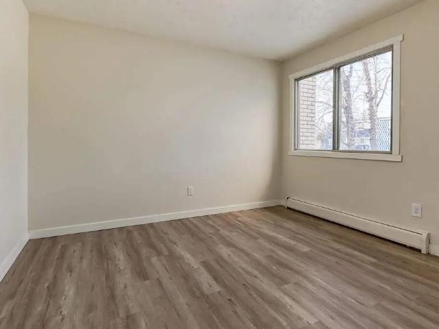 Aiva Manor 1 Bedroom Apartment for Rent at 10033 154 St Nw, Edmonton, AB T5P 2H1 West Jasper Place