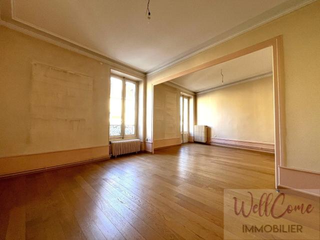 Aix Coeur de Ville appartement 3 pièces 84 m² à rénover avec. 84m² Aix les Bains