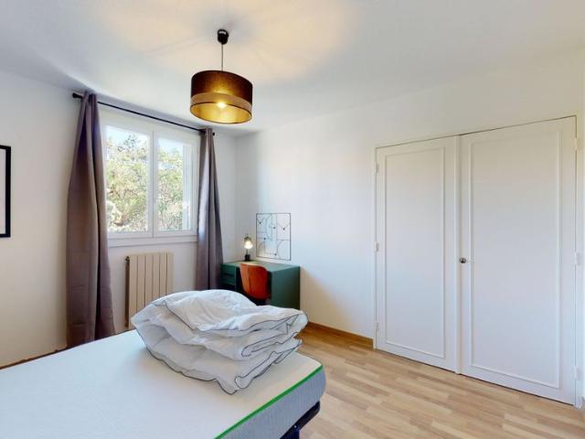 Aix Coq Argent — Chambre Privée 3