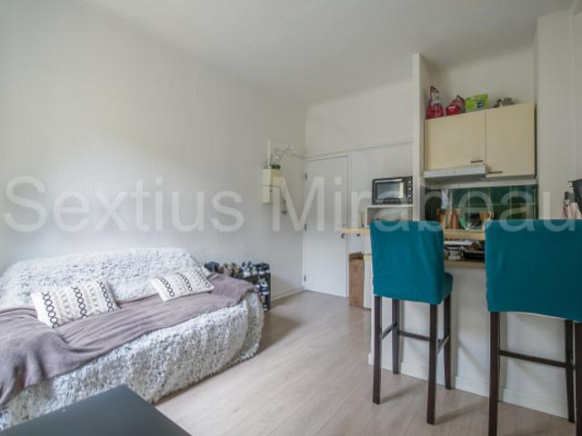 AIX CENTRE COURS SEXTIUS T2 RENOVE AU CALME