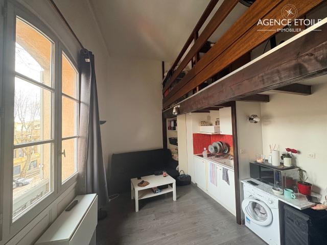 AIX Grand Studio meublé Avec mezzanine Sextius