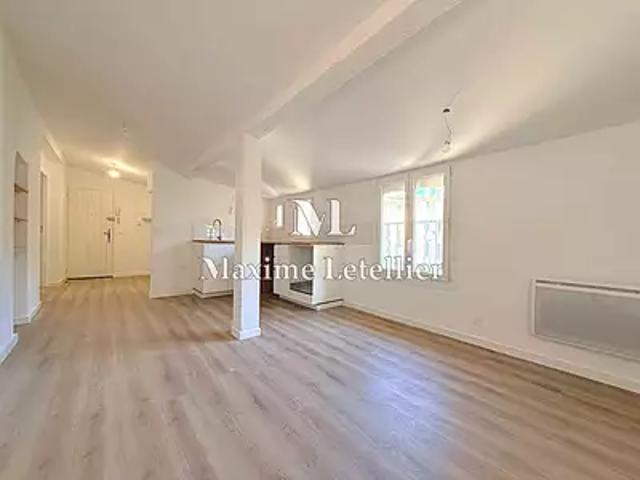 Aix en Provence 13080 Achat / Vente appartement 3 pièces t3 au dernier étage