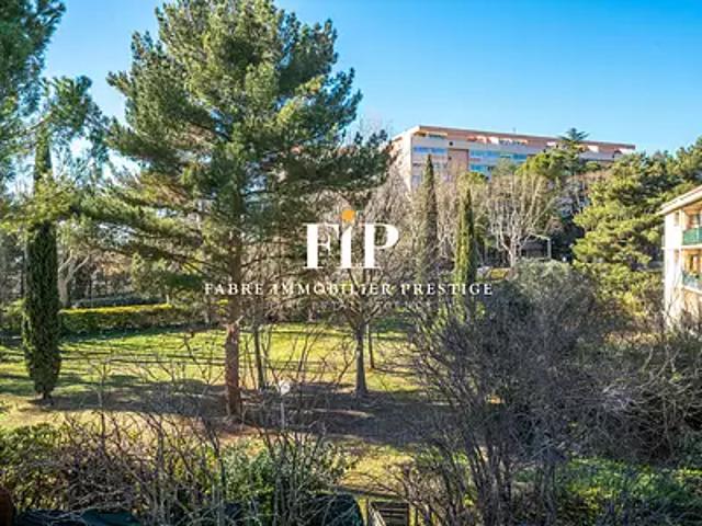 Aix en Provence 13090 Achat / Vente appartement 3 pièces t3 au dernier étage terrasse