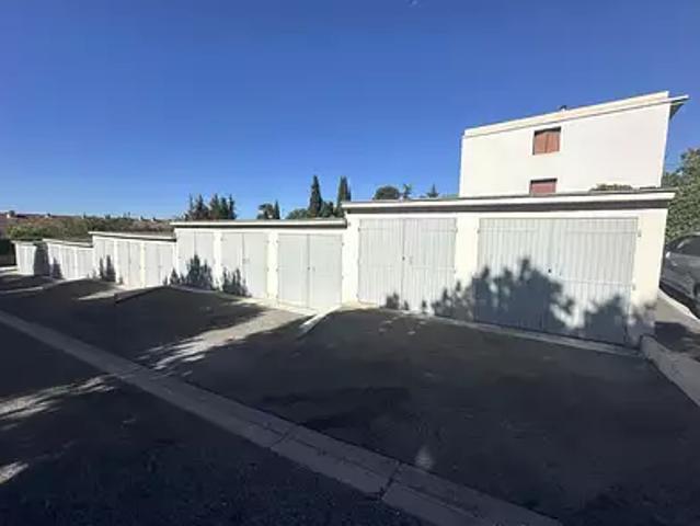 Aix en Provence 13090 Location parking