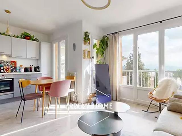 Aix en Provence 13100 Achat / Vente appartement 3 pièces t3 au dernier étage