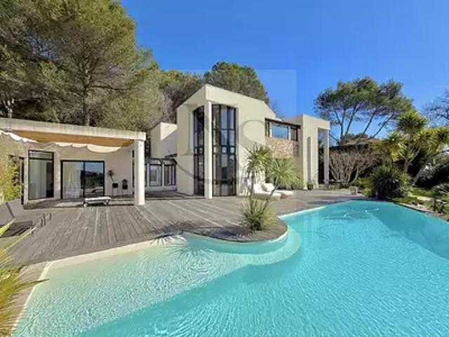 Aix en Provence 13100 Achat / Vente maison 9 pièces t9 piscine