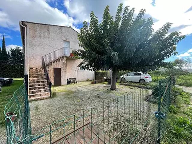 Aix en Provence 13100 Location appartement 3 pièces t3 au dernier étage terrasse