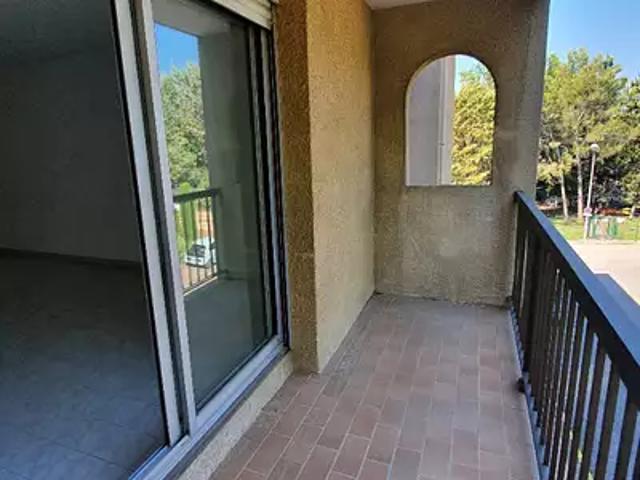 Aix en Provence 13100 Location appartement 1 pièce t1 cave parking