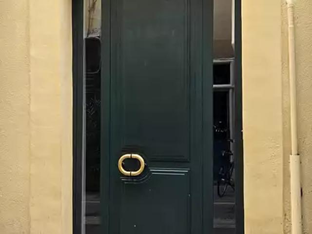 Aix en Provence 13100 Location appartement 2 pièces t2 au dernier étage