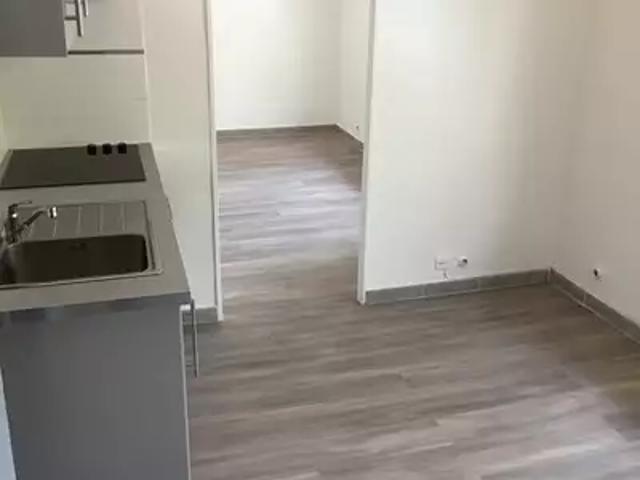 Aix en Provence 13100 Location appartement 2 pièces t2 au dernier étage